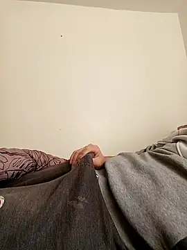 ScalicHat69 online show from April 7, 2026, 9:10 am