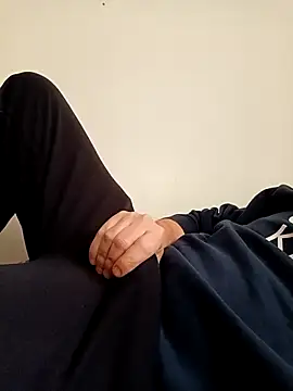 ScalicHat69 online show from April 9, 2026, 10:09 am