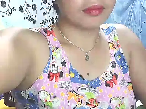 Snapshot of lovely_samxxx24 chatting on December 13, 2024, 4:11 am lovely samxxx24 online show from December 13, 2024, 4:11 am