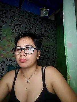 Snapshot of lovely_samxxx24 chatting on February 15, 2025, 11:06 am lovely samxxx24 online show from February 15, 2025, 11:06 am