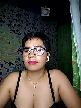 Snapshot of lovely_samxxx24 chatting on February 16, 2025, 6:21 am lovely samxxx24 online show from February 16, 2025, 6:21 am