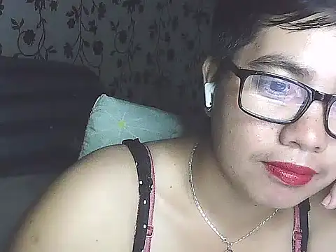 Snapshot of lovely_samxxx24 chatting on February 20, 2025, 7:45 am lovely samxxx24 online show from February 20, 2025, 7:45 am