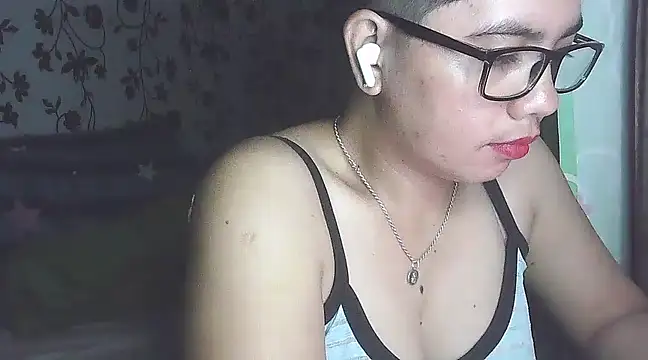 Snapshot of lovely_samxxx24 chatting on February 25, 2025, 1:09 am lovely samxxx24 online show from February 25, 2025, 1:09 am