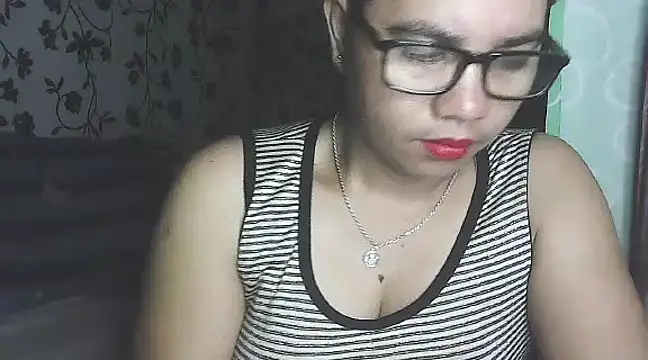 Snapshot of lovely_samxxx24 chatting on February 25, 2025, 7:03 pm lovely samxxx24 online show from February 25, 2025, 7:03 pm