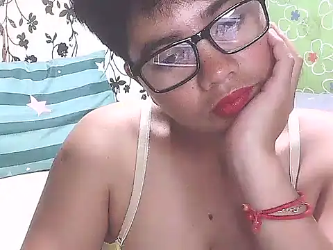 Snapshot of lovely_samxxx24 chatting on March 5, 2025, 5:50 am lovely samxxx24 online show from March 5, 2025, 5:50 am