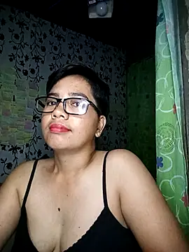 Snapshot of lovely_samxxx24 chatting on March 7, 2025, 10:32 pm lovely samxxx24 online show from March 7, 2025, 10:32 pm