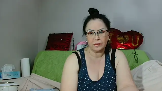 x  KHALEESI  x online show from January 25, 2025, 9:04 pm