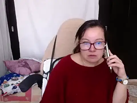 Snapshot of Sonialorens_ chatting on December 12, 2024, 3:48 pm Sonialorens  online show from December 12, 2024, 3:48 pm