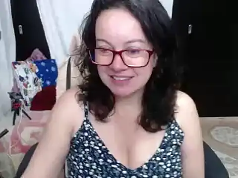 Snapshot of Sonialorens_ chatting on December 24, 2024, 11:49 am Sonialorens  online show from December 24, 2024, 11:49 am