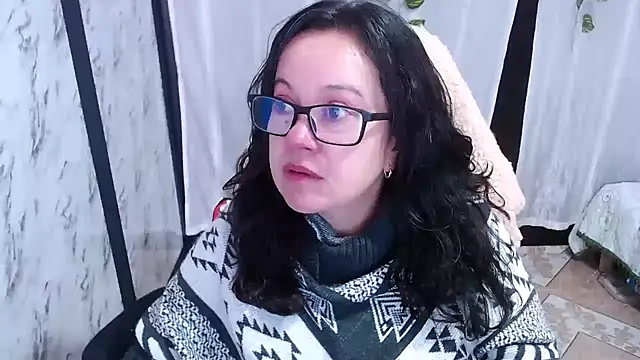 Snapshot of Sonialorens_ chatting on March 7, 2025, 12:34 pm Sonialorens  online show from March 7, 2025, 12:34 pm