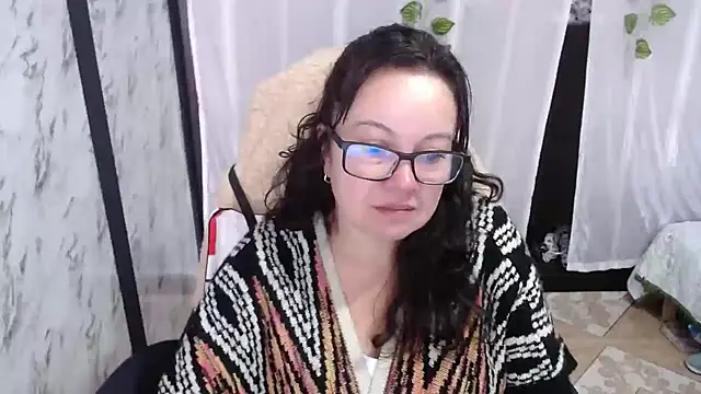 Snapshot of Sonialorens_ chatting on March 8, 2025, 2:19 pm Sonialorens  online show from March 8, 2025, 2:19 pm