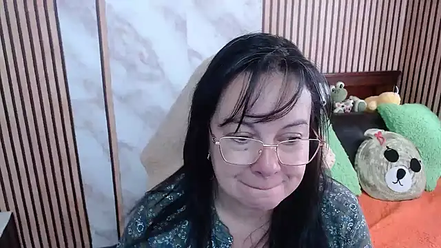 Snapshot of Sonialorens_ chatting on September 27, 2025, 12:54 pm Sonialorens  online show from September 27, 2025, 12:54 pm