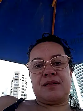 Sonialorens  online show from February 9, 2026, 5:39 pm