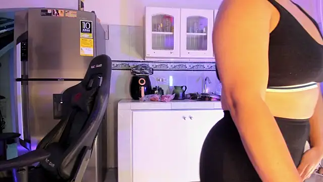 rikaking  online show from October 15, 2025, 11:49 pm