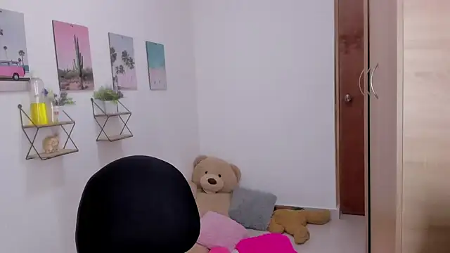 Emma lean online show from March 19, 2026, 7:18 pm