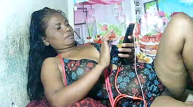 Hyncam online show from March 11, 2025, 7:14 pm