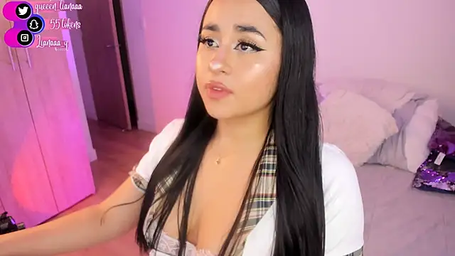 Snapshot of Queen_liana chatting on January 11, 2025, 9:26 am Queen liana online show from January 11, 2025, 9:26 am