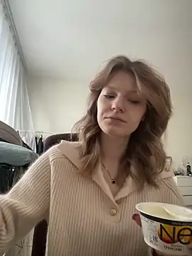 MaryHiggins online show from February 9, 2025, 9:26 am