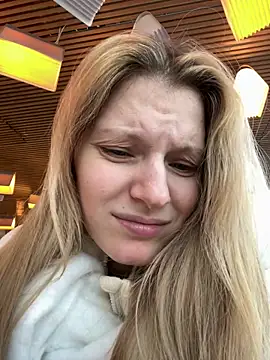 Snapshot of MaryHiggins chatting on February 3, 2026, 1:38 pm MaryHiggins online show from February 3, 2026, 1:38 pm