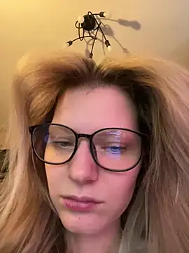 Snapshot of MaryHiggins chatting on February 12, 2026, 2:23 pm MaryHiggins online show from February 12, 2026, 2:23 pm