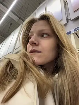 Snapshot of MaryHiggins chatting on February 19, 2026, 1:29 pm MaryHiggins online show from February 19, 2026, 1:29 pm