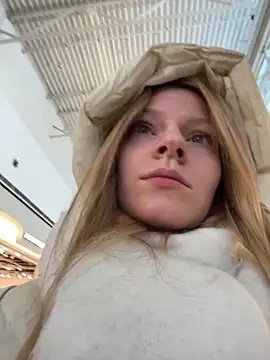 Snapshot of MaryHiggins chatting on February 20, 2026, 2:28 pm MaryHiggins online show from February 20, 2026, 2:28 pm