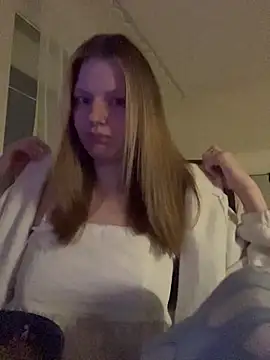 Snapshot of MaryHiggins chatting on February 23, 2026, 8:06 pm MaryHiggins online show from February 23, 2026, 8:06 pm