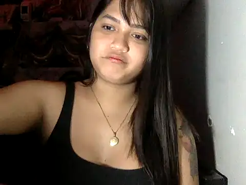 EmpressYna online show from April 14, 2026, 1:00 am