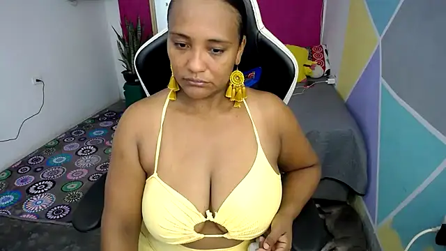 marysol83 online show from February 9, 2025, 1:22 am