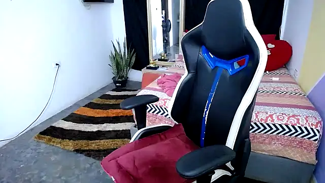 marysol83 online show from February 22, 2025, 7:34 am