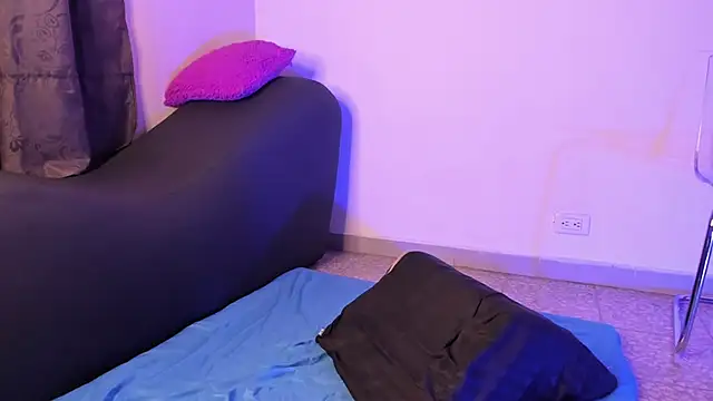 annita lopez online show from November 24, 2025, 10:09 pm