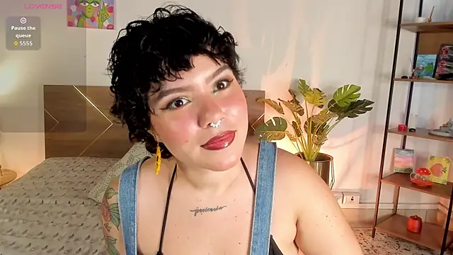 Amy art online show from May 13, 2026, 9:22 pm
