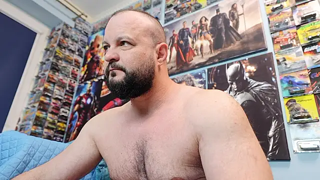 Snapshot of Muscle_Bear chatting on March 6, 2026, 5:26 am Muscle Bear online show from March 6, 2026, 5:26 am
