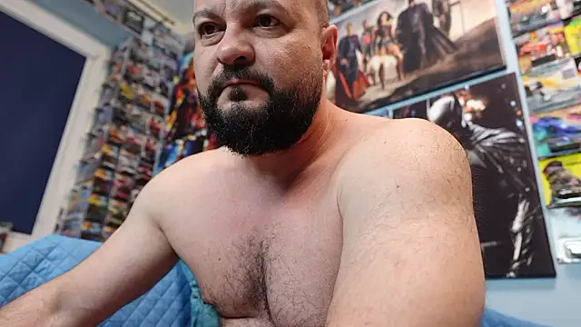 Snapshot of Muscle_Bear chatting on March 12, 2026, 5:24 am Muscle Bear online show from March 12, 2026, 5:24 am