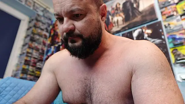 Snapshot of Muscle_Bear chatting on March 17, 2026, 5:22 am Muscle Bear online show from March 17, 2026, 5:22 am