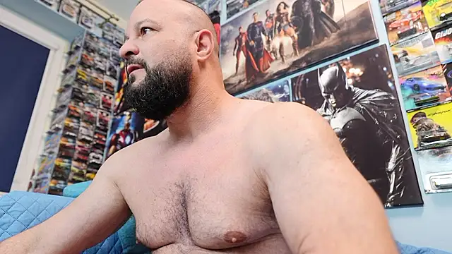 Snapshot of Muscle_Bear chatting on March 21, 2026, 5:23 am Muscle Bear online show from March 21, 2026, 5:23 am