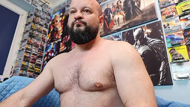 Snapshot of Muscle_Bear chatting on March 25, 2026, 5:19 pm Muscle Bear online show from March 25, 2026, 5:19 pm