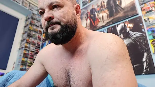 Snapshot of Muscle_Bear chatting on April 1, 2026, 6:14 am Muscle Bear online show from April 1, 2026, 6:14 am