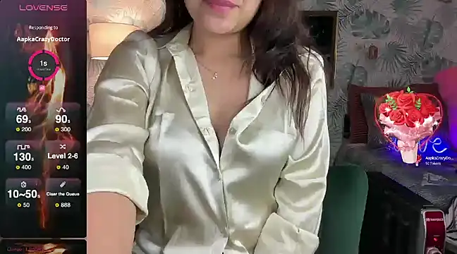 Snapshot of Sizzling__ZAARA chatting on January 15, 2025, 10:57 pm Sizzling ZAARA online show from January 15, 2025, 10:57 pm