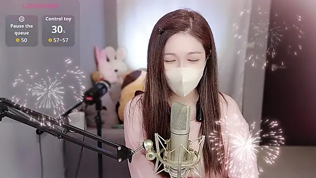 tw lala online show from October 9, 2025, 5:00 pm