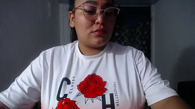 sirena 15 online show from December 22, 2025, 4:53 am