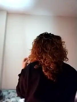 Snapshot of EmmaMelissa0521 chatting on January 18, 2026, 1:09 am EmmaMelissa0521 online show from January 18, 2026, 1:09 am