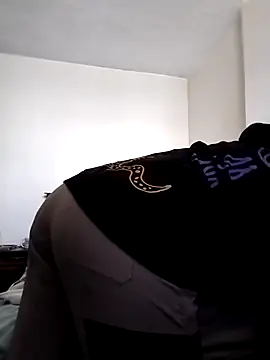 Snapshot of EmmaMelissa0521 chatting on February 8, 2026, 7:39 pm EmmaMelissa0521 online show from February 8, 2026, 7:39 pm