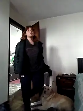 Snapshot of EmmaMelissa0521 chatting on February 10, 2026, 9:52 pm EmmaMelissa0521 online show from February 10, 2026, 9:52 pm