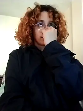 Snapshot of EmmaMelissa0521 chatting on February 12, 2026, 8:26 pm EmmaMelissa0521 online show from February 12, 2026, 8:26 pm