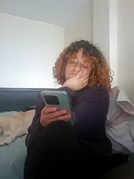 Snapshot of EmmaMelissa0521 chatting on February 16, 2026, 10:06 pm EmmaMelissa0521 online show from February 16, 2026, 10:06 pm