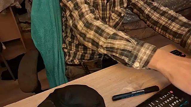 Snapshot of Danyell_K287 chatting on March 2, 2025, 6:30 pm Danyell K287 online show from March 2, 2025, 6:30 pm