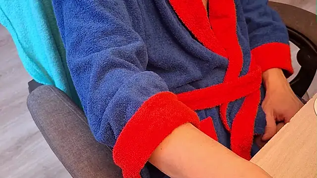 Danyell K287 online show from April 3, 2026, 12:14 pm