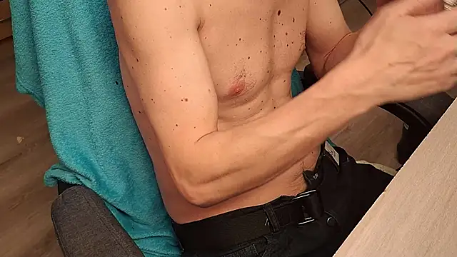 Danyell K287 online show from April 4, 2026, 8:39 pm