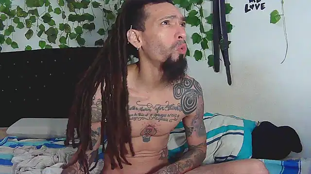 Snapshot of caribbeanlover1 chatting on October 17, 2025, 12:52 pm caribbeanlover1 online show from October 17, 2025, 12:52 pm